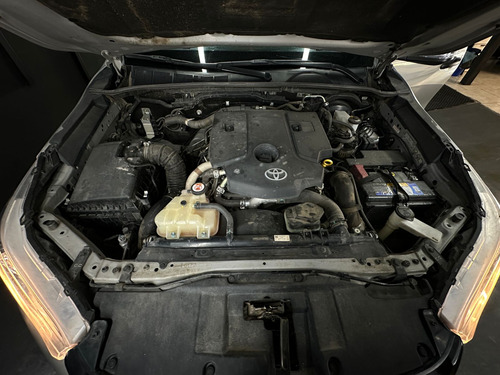 Toyota Hilux 2.4 TDI 4X4 DC DX L20 2021