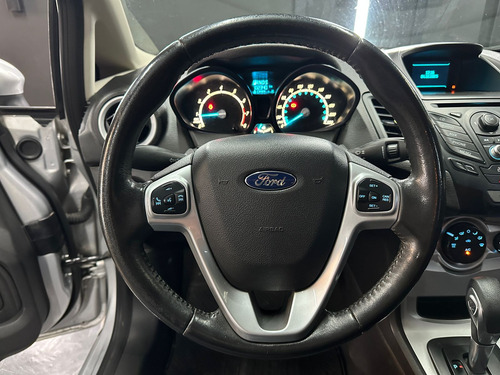 Ford Fiesta 1.6 SE PLUS POWERSHIFT KD 5P L13 2014