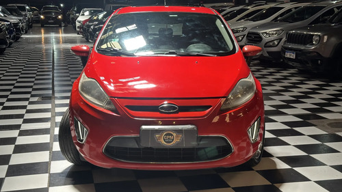 Ford Fiesta Kinetic 1.6 Design 120cv Titanium 2013