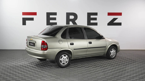 Chevrolet Corsa Classic 1.6 Gl Aa 4P 2009