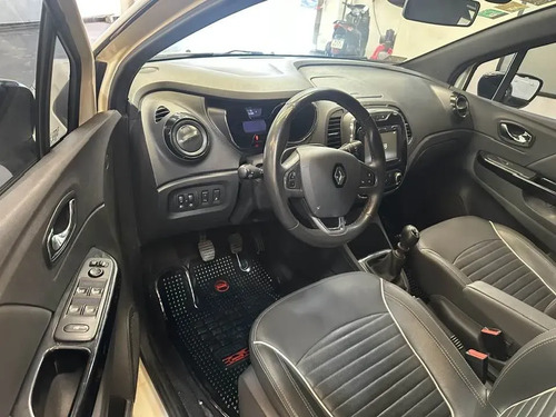 Renault Captur 2.0 Intens 2019