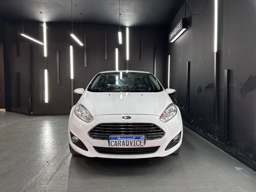 Ford Fiesta 1.6 TITANIUM KD 4P L13 2016