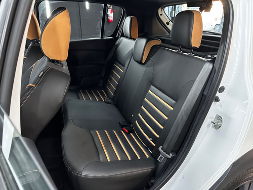 Renault Stepway 1.6 INTENS L19 2023