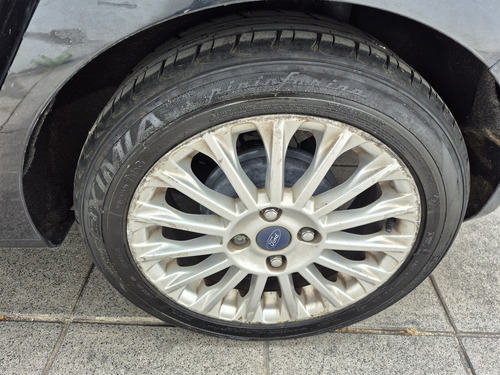 Ford Fiesta Kinetic 1.6 Titanium Powershift 120cv 2014