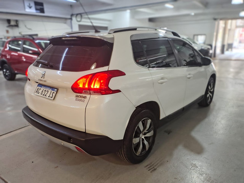 Peugeot 2008 feline 1.6 2018