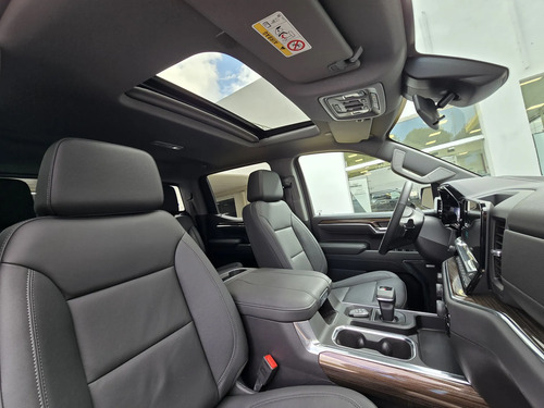 Chevrolet Silverado 5.3 V8 Z71 Trail Boss 2025