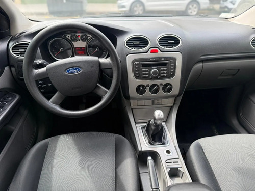 Ford Focus 2 1.6 Trend Sigma 2012