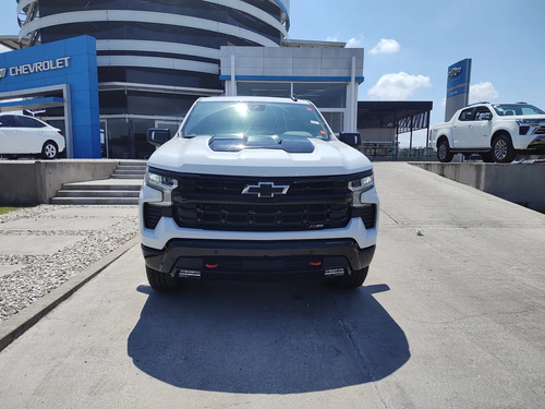 Chevrolet Silverado 5.3 V8 Z71 Trail Boss 2025