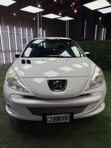 Peugeot 207 1.4 Sedan Allure Hdi 70cv 2013
