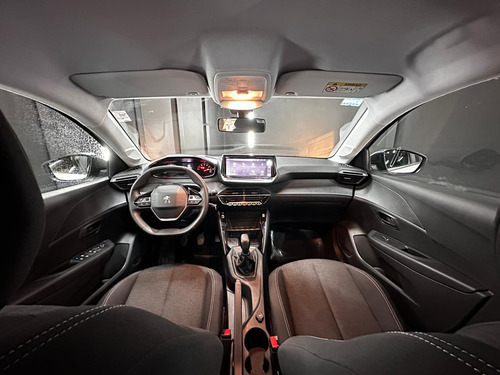 Peugeot 208 1.2 LIKE L20 2022