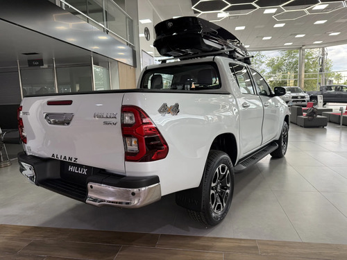 Toyota Hilux Pick-Up 2.8 Cd Srv 204Cv 4X4 At 2026