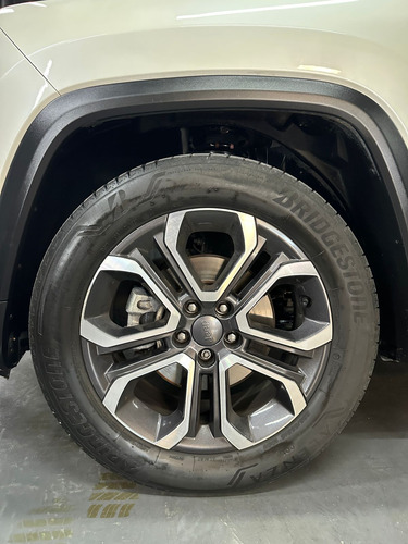 Jeep Commander 1.3 T 4X2 LIMITED AT6 2023