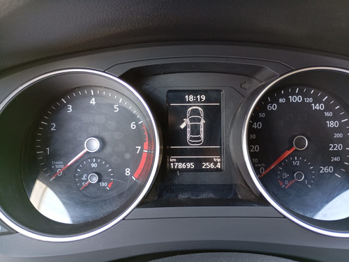 Volkswagen Vento HIGHLINE DSG 2018