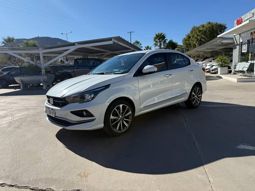 Fiat Cronos 1.8 Precision 2021