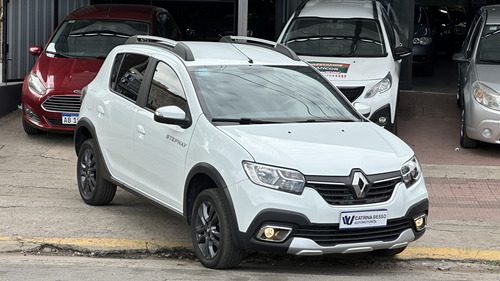 Renault Stepway 1.6 16V Intens C.A.B At 2023