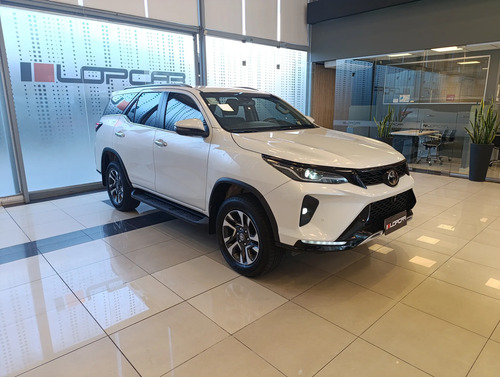 Toyota SW4 2.8 Srx 204Cv 4X4 7As At 2024