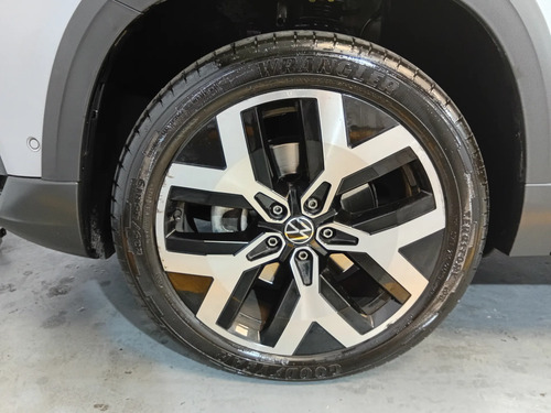 Volkswagen Taos 1.4 250 Tsi Highline At L/24 2024