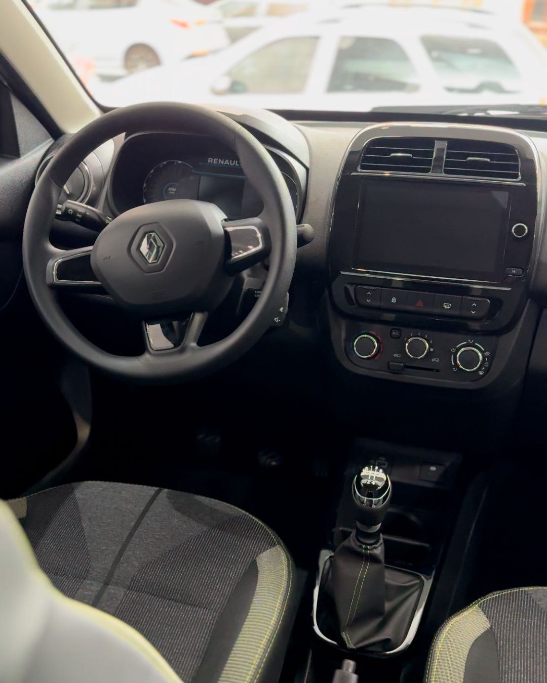 Renault Kwid Iconic Outsider 2025