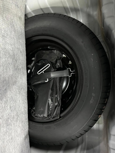 Renault Kwid 1.0 Outsider 2025