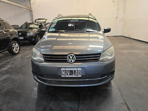 Volkswagen Suran 1.6 Comfortline 101cv 2014