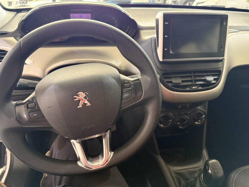 Peugeot 2008 1.6 Allure L19 2020