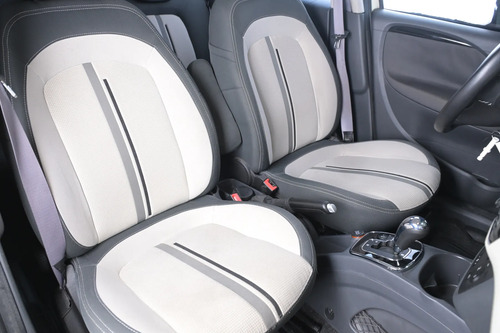 Fiat Punto 1.6 Essence Dualogic 2013