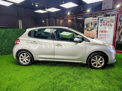 Peugeot 208 1.5 Allure Touchscreen 2014