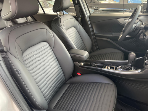 Fiat FASTBACK 1.3 T270 At6 2025