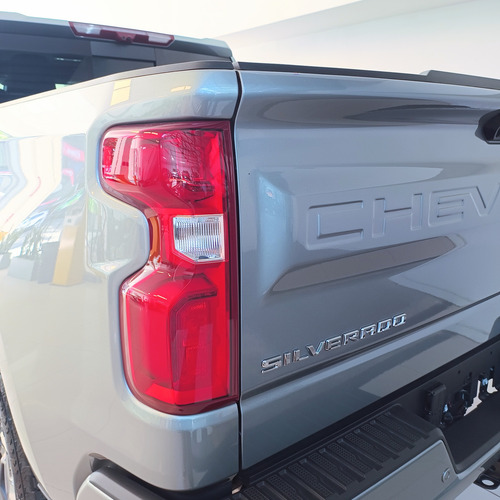 Chevrolet Silverado 5.3 V8 High Country 2026