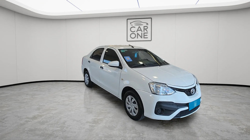 Toyota Etios 1.5 X MT6 4P 2022