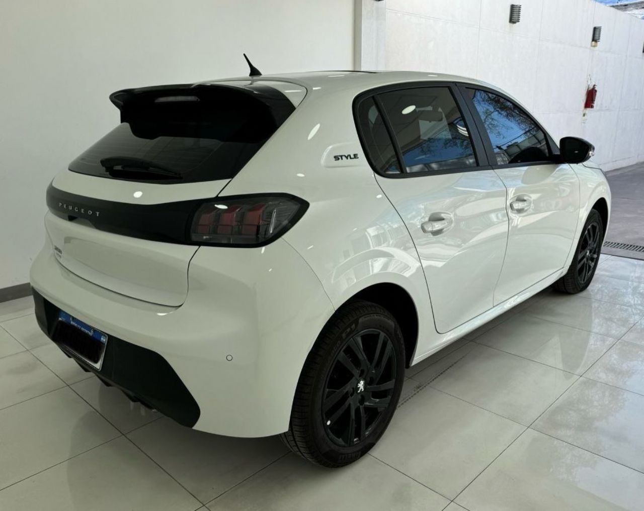 Peugeot 208 1.6 Style Tiptronic 2023