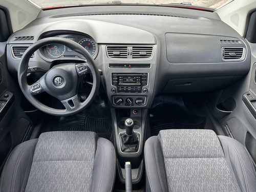 Volkswagen Suran 1.6 Comfortline 101cv 2014