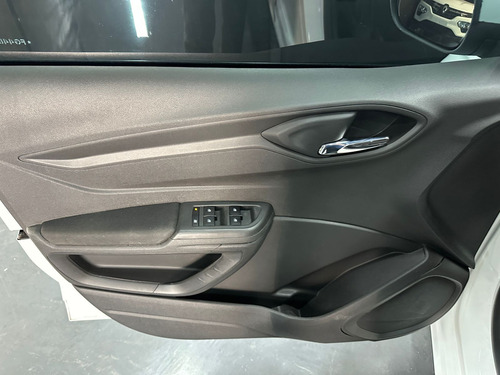 Chevrolet Onix 1.4 LTZ 5P L13 2015