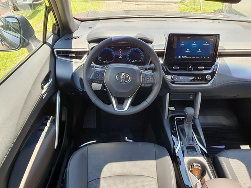 Toyota Corolla Cross 2.0 Seg Cvt 2025