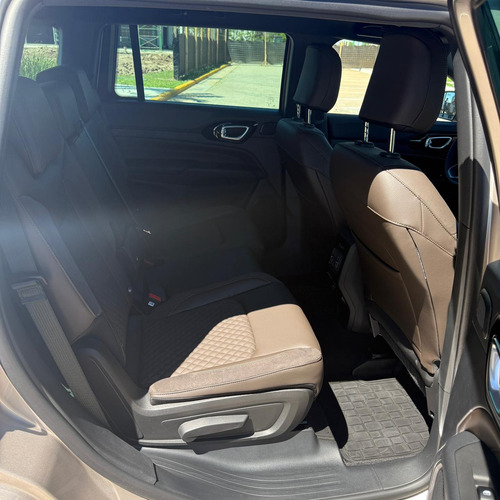 Jeep Commander 2.0 Td380 At9 4x4 7pas Overland 2025