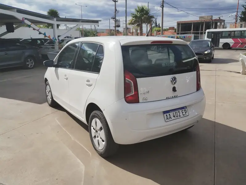 Volkswagen Up! 5 PTAS MOVE 2016