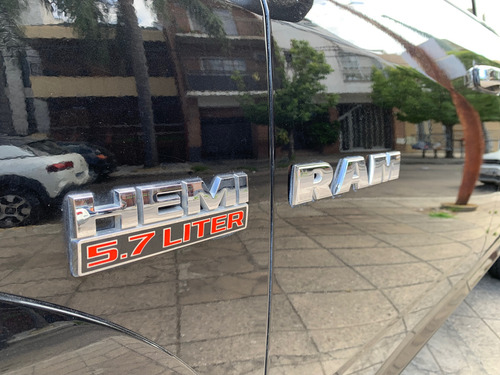 RAM 1500 5.7 Laramie Atx V8 2016