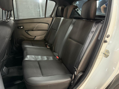 Renault Sandero Stepway 1.6 RIP CURL L16 2016