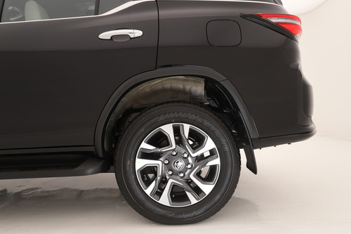 Toyota SW4 2.8 Tdi Diamante Ii 6At 7As 2025