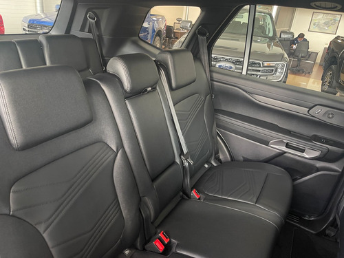 Ford Everest 2.3 Gtdi Ecoboost Titanium 4X4 At 2025