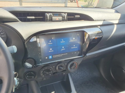 Toyota Hilux Dx 4x2 MT 2026