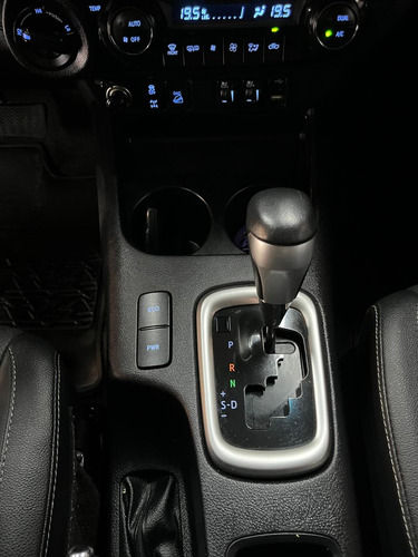 Toyota Hilux 2.8 TDI 4X4 SRX AT6 2022