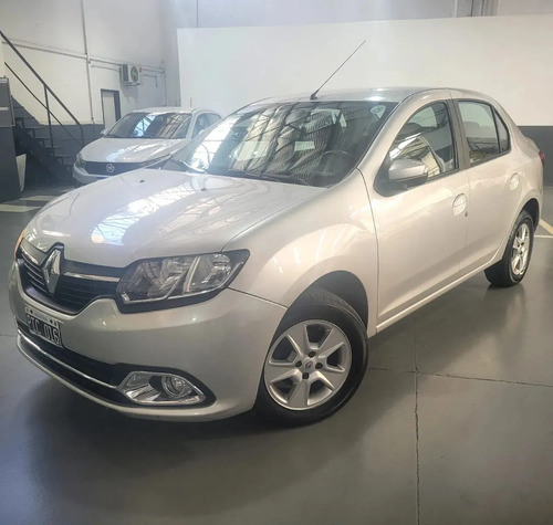 Renault Logan 1.6 Privilege 105cv 2015