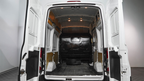 Ford Transit 2.2 Furgon Mediano 350m 2023