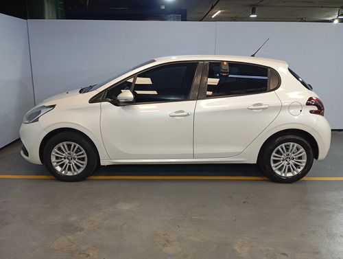 Peugeot 208 1.6 5 P Allure 2020