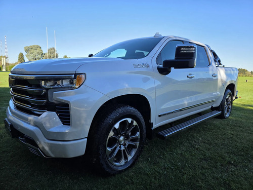 Chevrolet Silverado 5.3 V8 High Country 2025