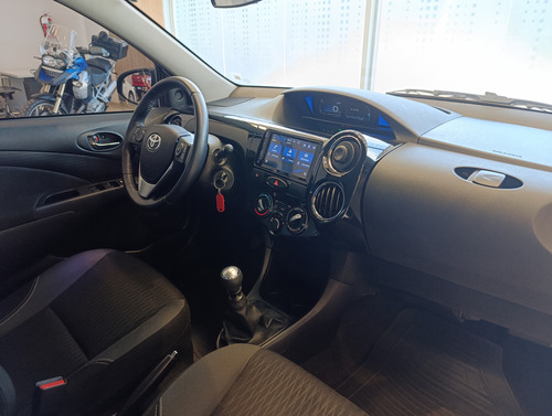 Toyota Etios 1.5 Xls Mt 2023