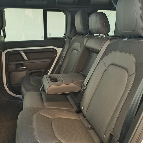 Land Rover Defender 2.0 110 P400E Hse X-Dynamic 2024