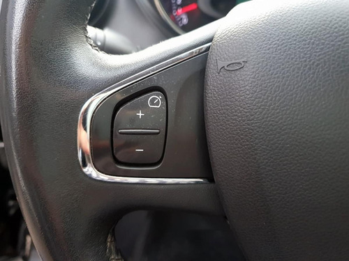 Renault Captur 2.0 Intens Automática 2018