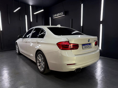 BMW 320 I SEDAN SPORTLINE L18 2018